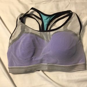 VS sports bra